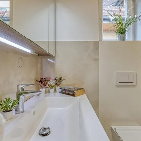 City Flow - Happy Apartment