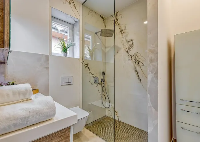 City Flow - Happy * Lublaň